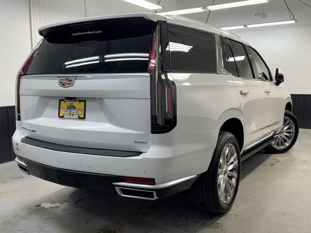 Used 2021 Cadillac Escalade Premium Luxury image 4