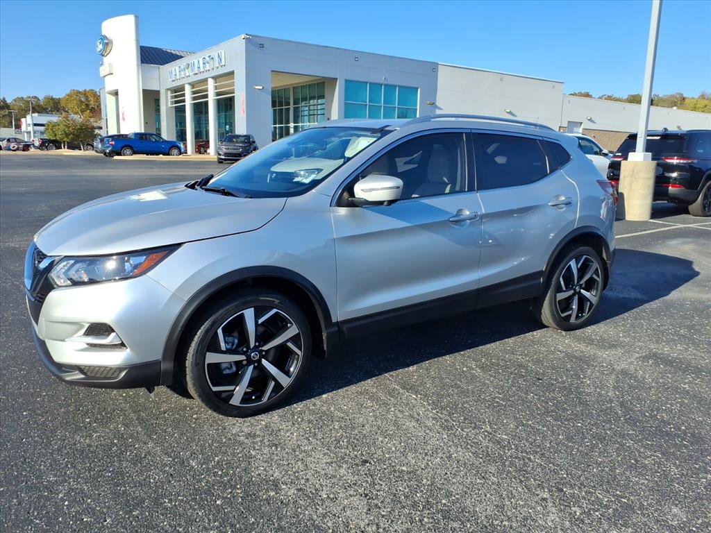 Used 2022 Nissan Rogue Sport SL image 3