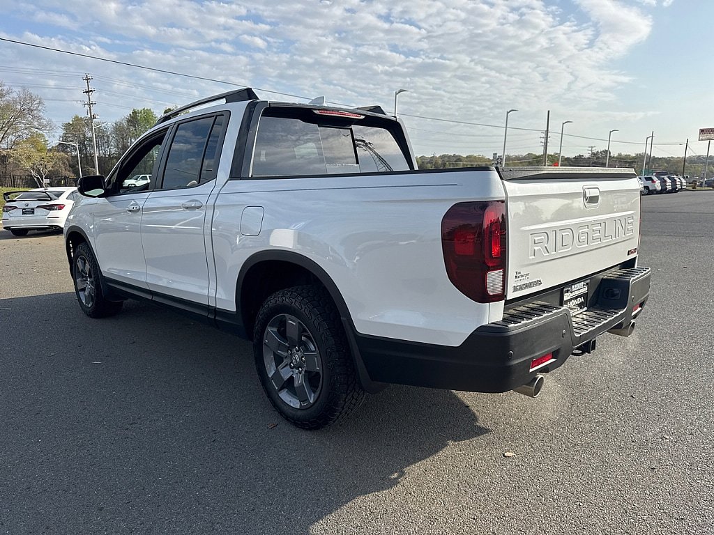 Certified 2025 Honda Ridgeline TrailSport image 5