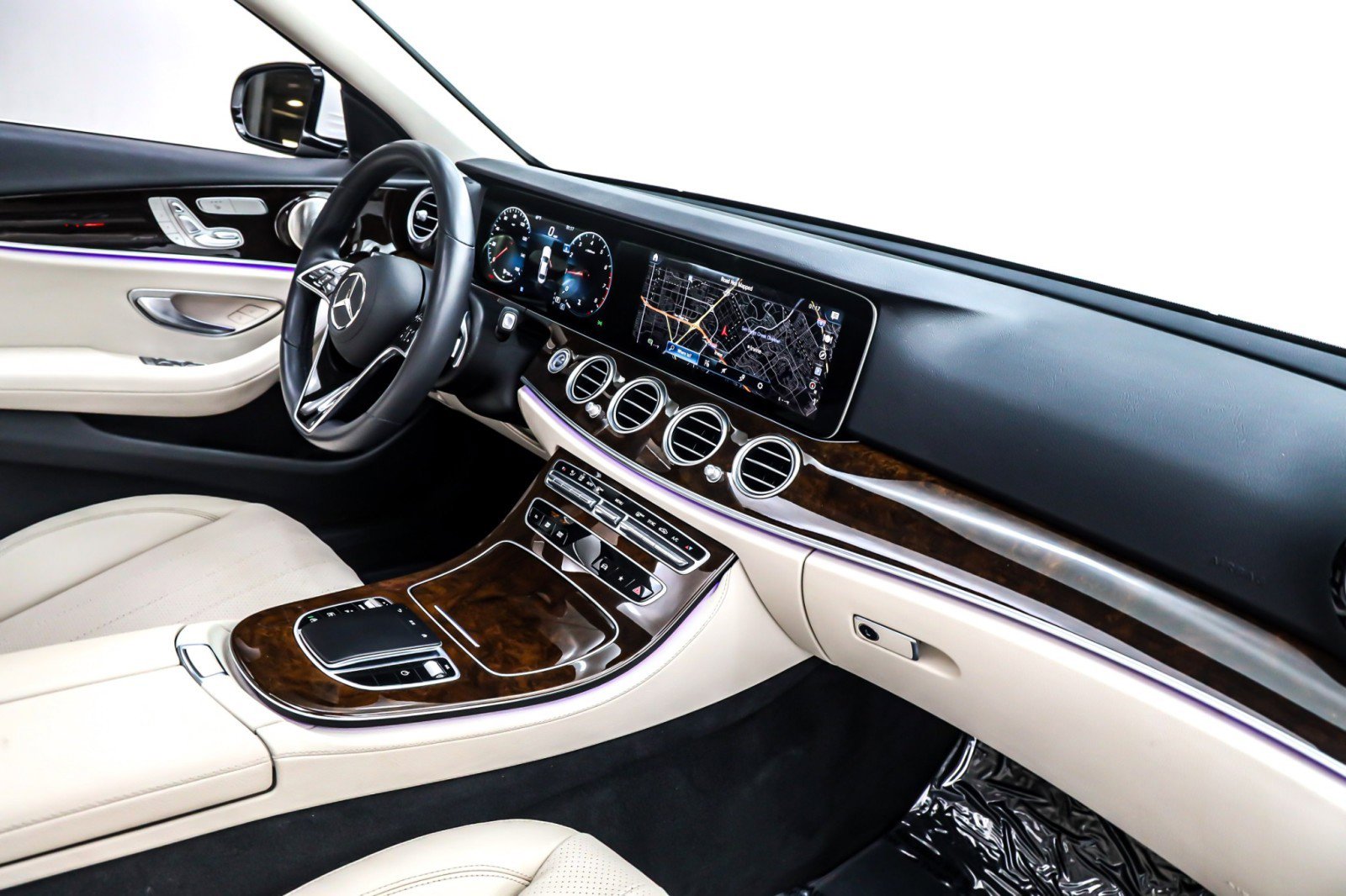 Used 2022 Mercedes-Benz E 350 Sedan image 15