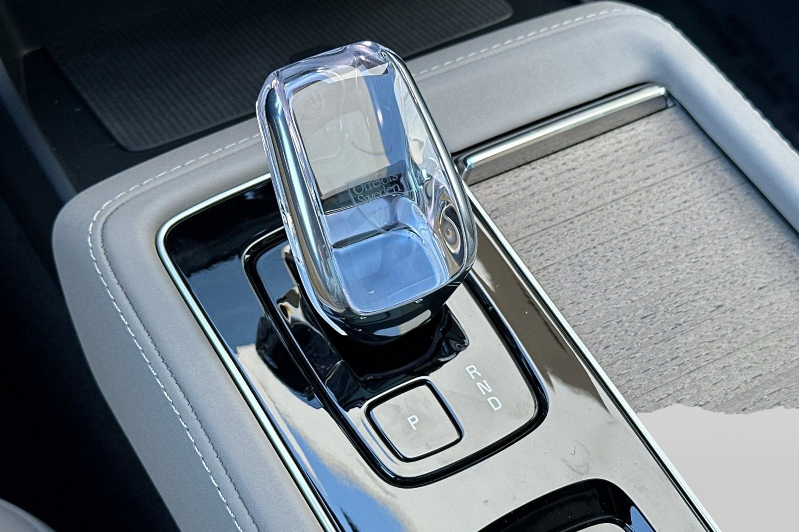 New 2026 Volvo XC90 B6 Plus w/ Protection Package Premier image 25