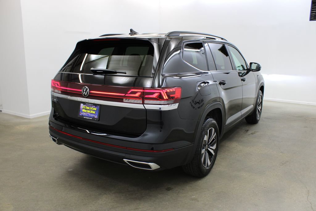 New 2026 Volkswagen Atlas SE FWD image 5