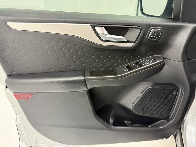 Used 2020 Ford Escape SEL image 31