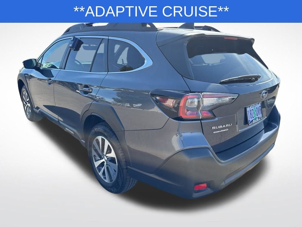 Used 2025 Subaru Outback Premium image 5