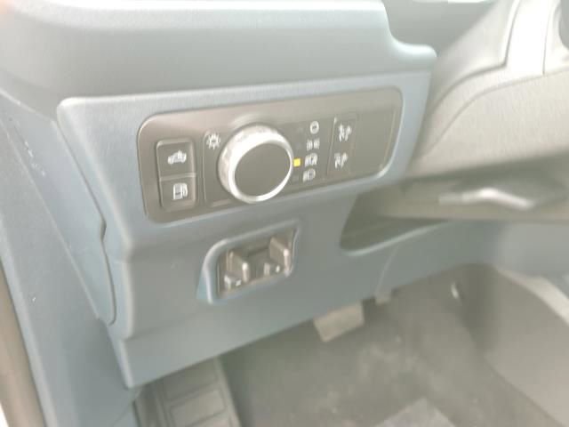 New 2025 Ford Maverick XL w/ Equipment Group 101A image 24