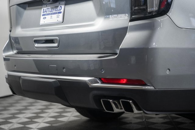 New 2026 Chevrolet Suburban High Country image 7