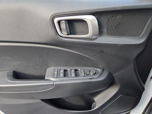 New 2026 Hyundai Venue SEL FWD image 16