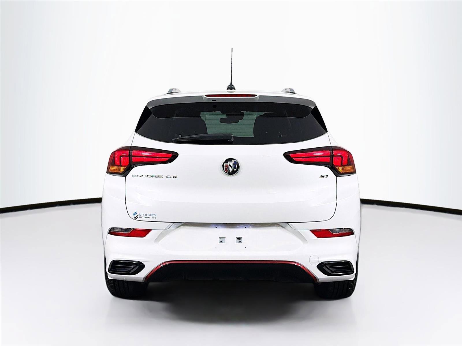 Used 2022 Buick Encore GX Select w/ Sport Touring Package image 6