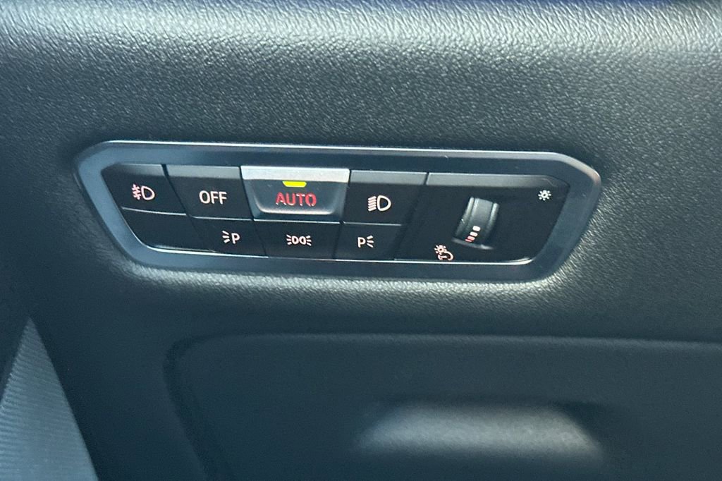 Used 2019 BMW X7 xDrive50i w/ M Sport Package image 31