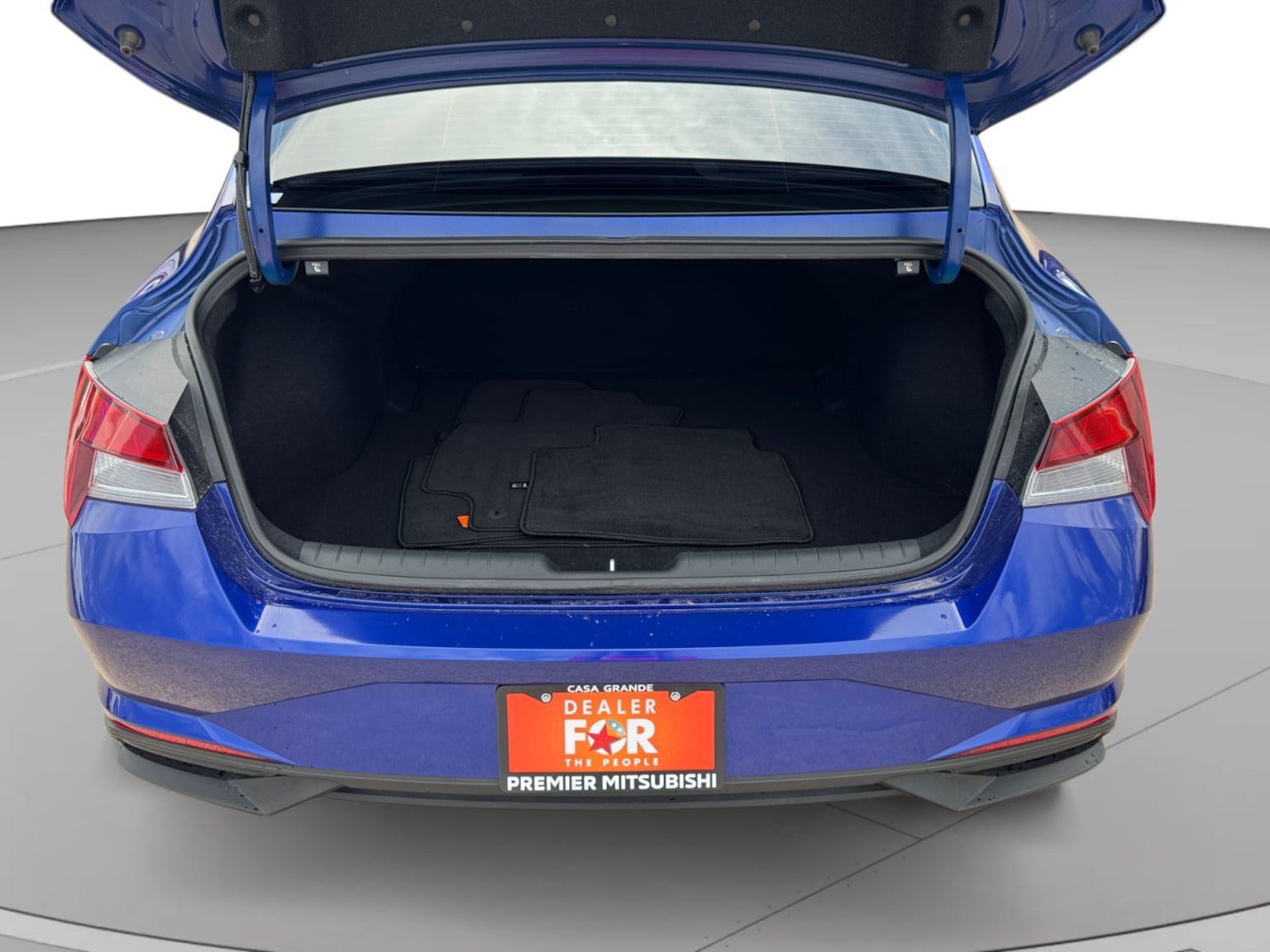 Used 2023 Hyundai Elantra SEL FWD image 19