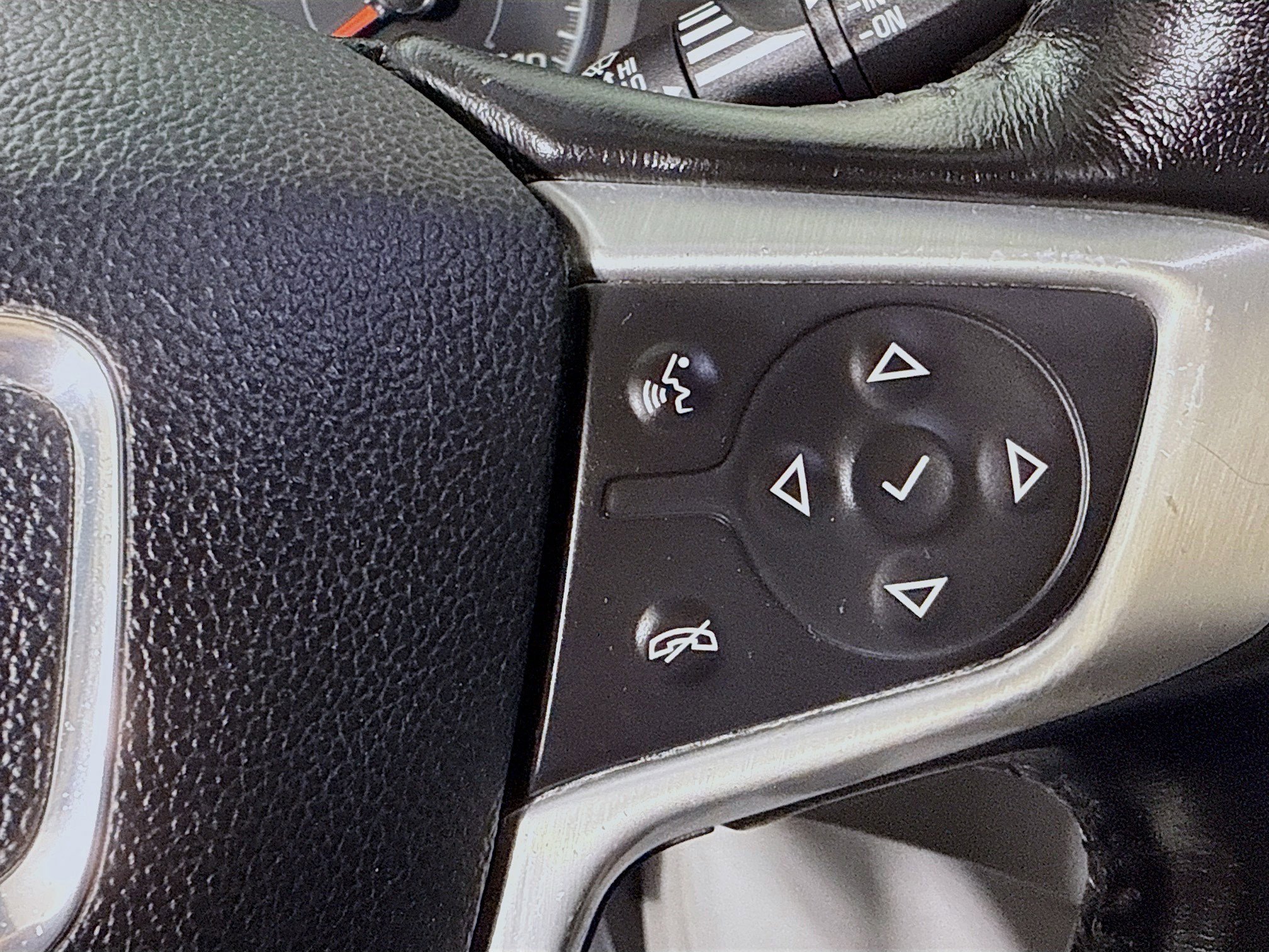 Used 2018 GMC Terrain SLE image 15