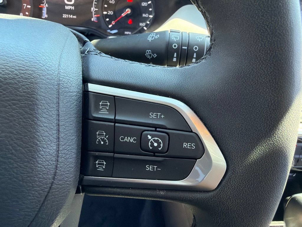 Used 2025 Jeep Compass Limited AWD/4WD image 16