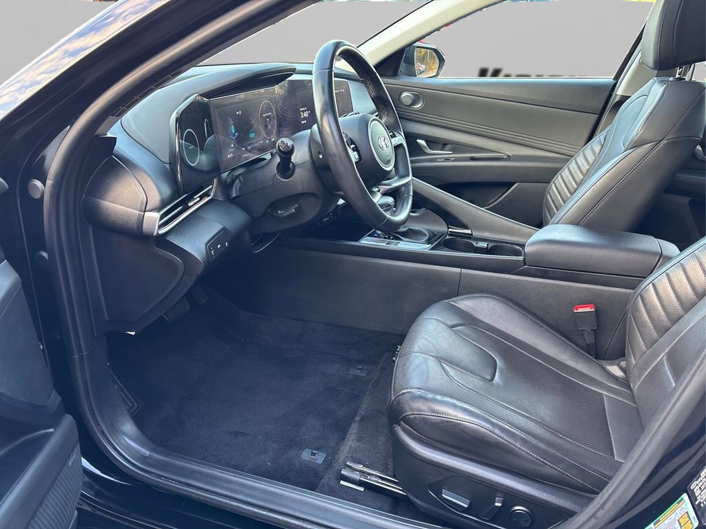 Certified 2023 Hyundai Elantra Limited image 9