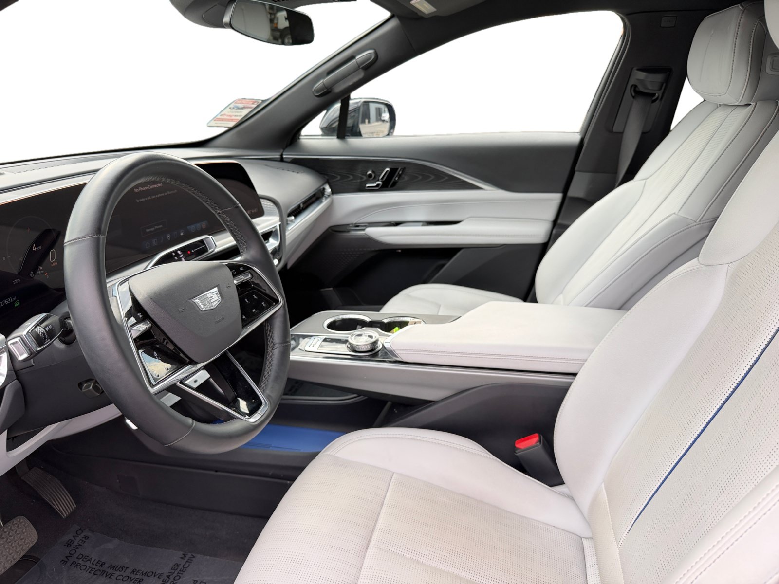 Used 2024 Cadillac Lyriq Sport RWD image 9