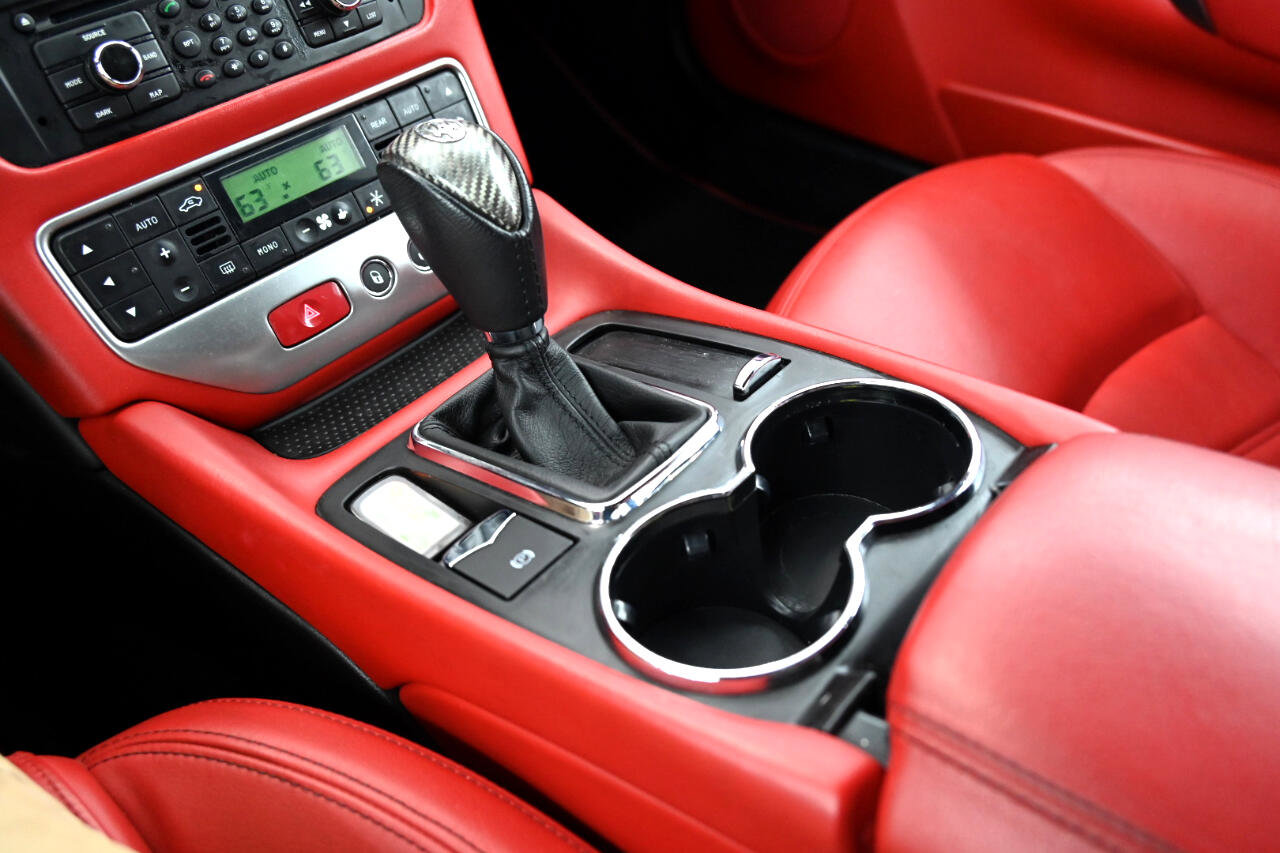 Used 2014 Maserati GranTurismo Sport image 32