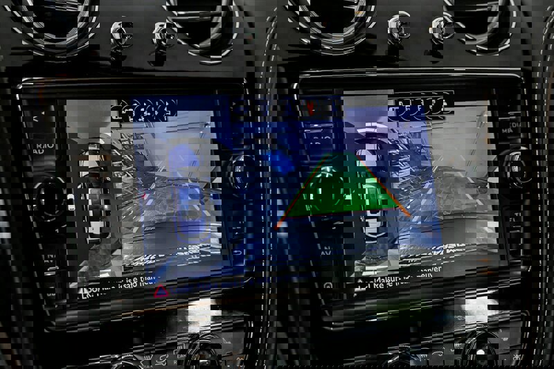 Used 2017 Bentley Bentayga image 31