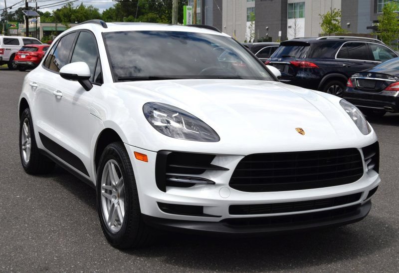 Used 2019 Porsche Macan AWD/4WD image 10