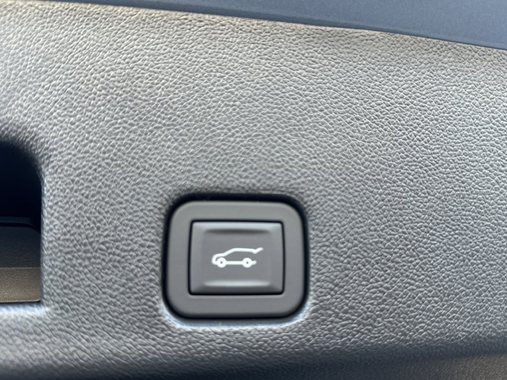 New 2026 Buick Enclave Sport Touring w/ Power Package FWD image 36