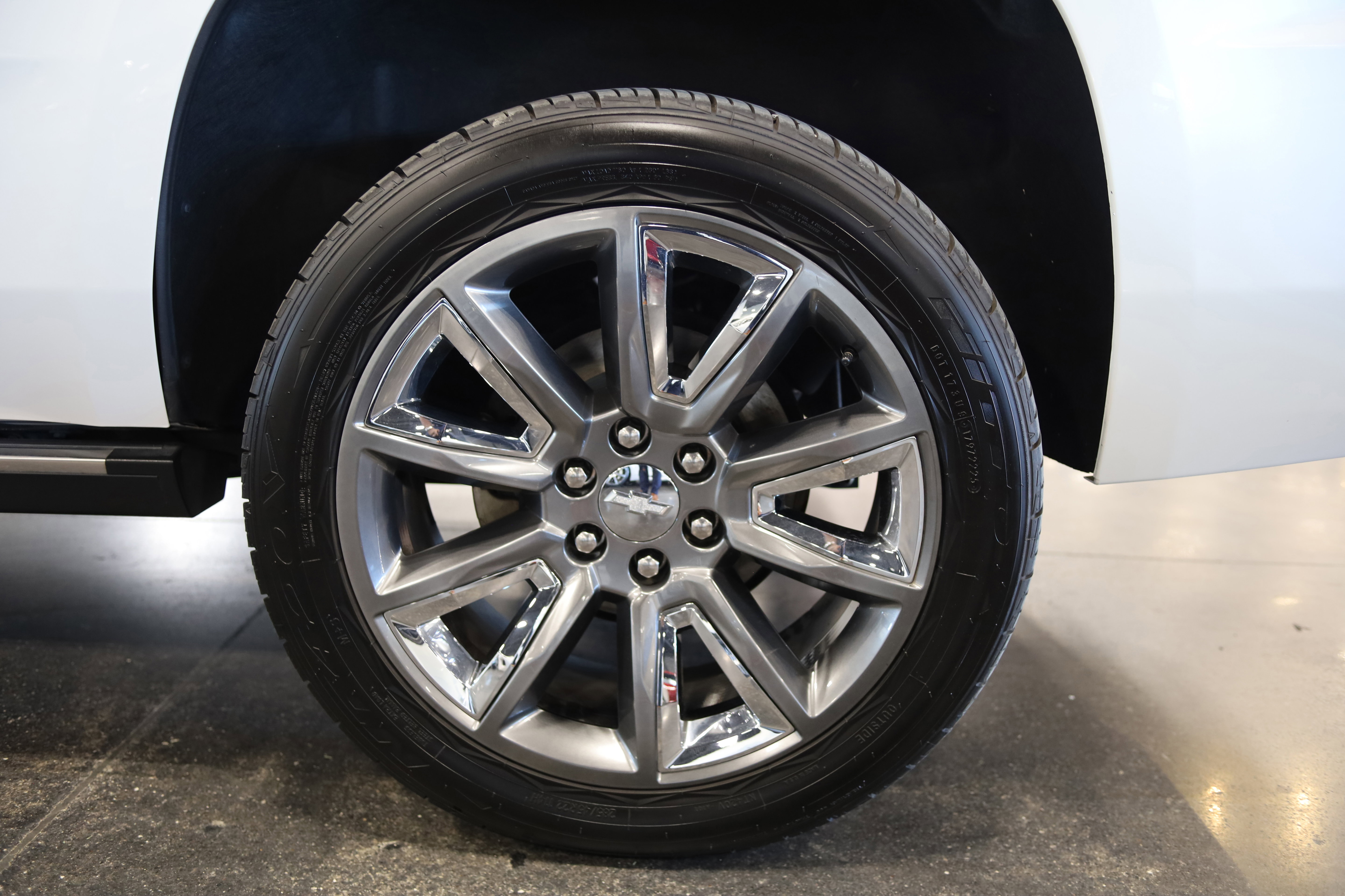 Used 2017 Chevrolet Tahoe Premier w/ Max Trailering Package RWD image 12