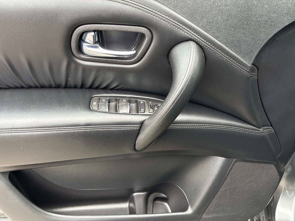 Used 2024 Nissan Armada SV w/ Cargo Package AWD/4WD image 25