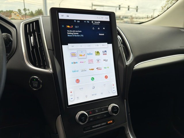 Used 2022 Ford Edge Titanium image 19