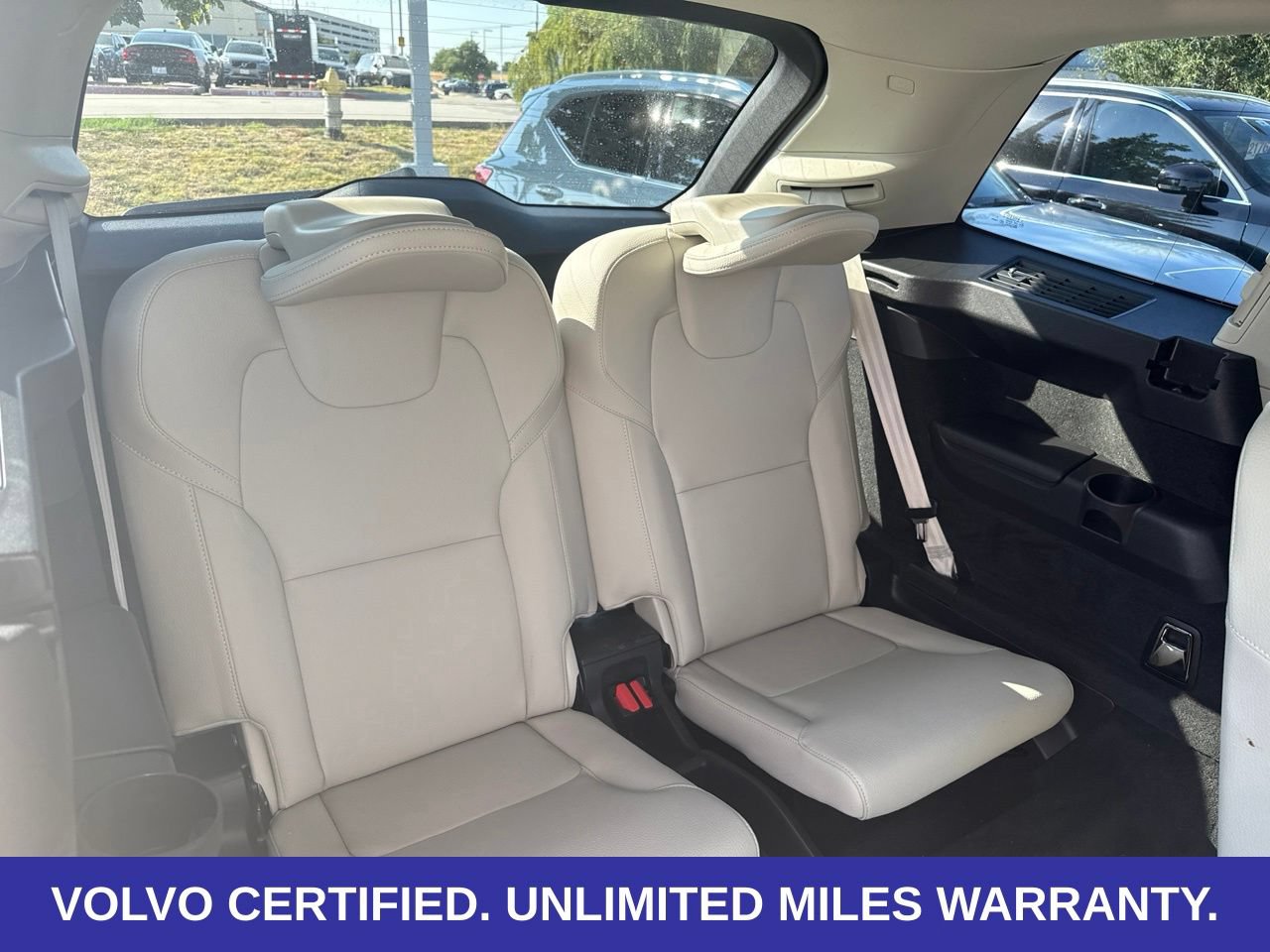 Certified 2023 Volvo XC90 B6 Plus w/ Protection Package Premier AWD/4WD image 18