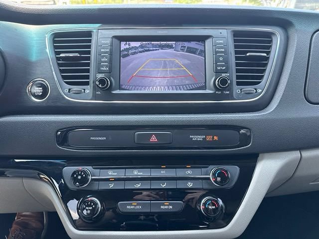 Used 2019 Kia Sedona EX FWD image 15