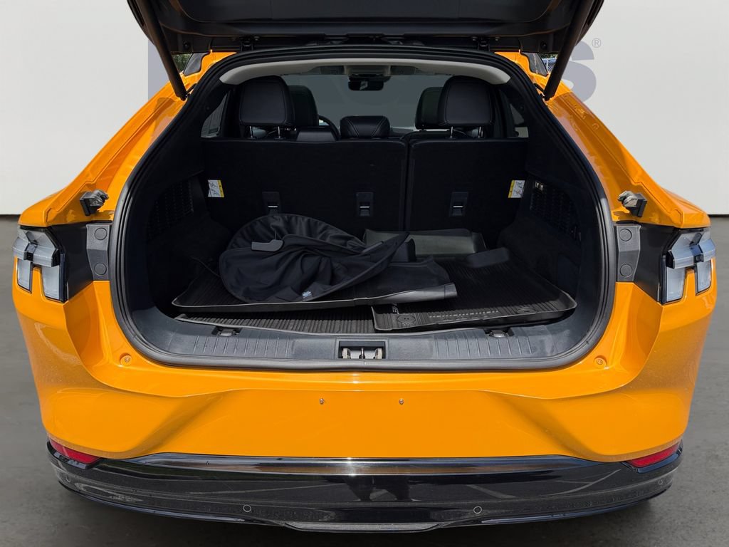 Used 2022 Ford Mustang Mach-E Premium RWD image 11