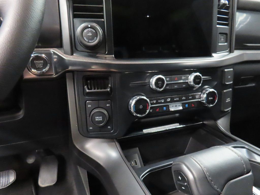 Used 2025 Ford F150 Lariat AWD/4WD image 58