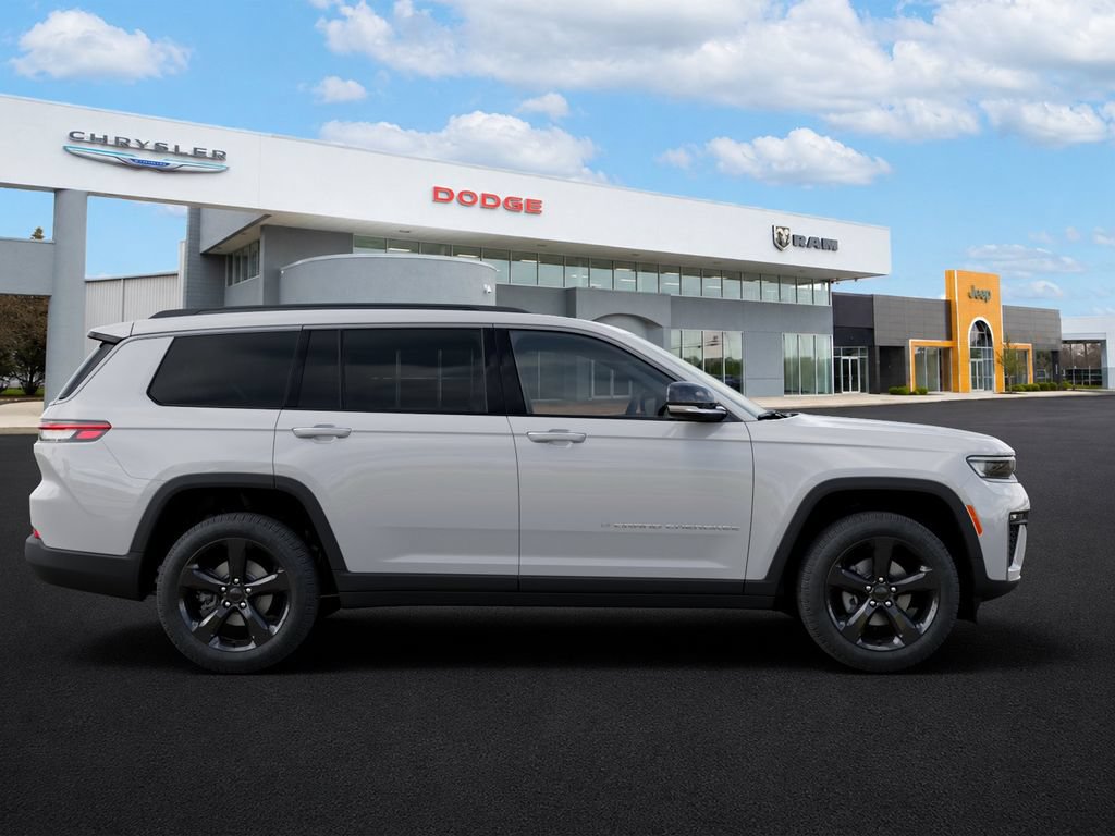 New 2026 Jeep Grand Cherokee L Limited w/ Limited Altitude Package AWD/4WD image 21