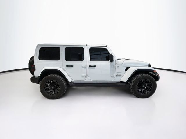 Used 2024 Jeep Wrangler Sahara w/ Technology Group image 8