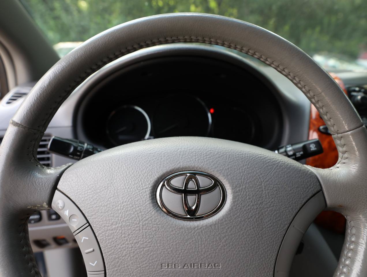 Used 2006 Toyota Sienna XLE w/ XLE Pkg 4 FWD image 22