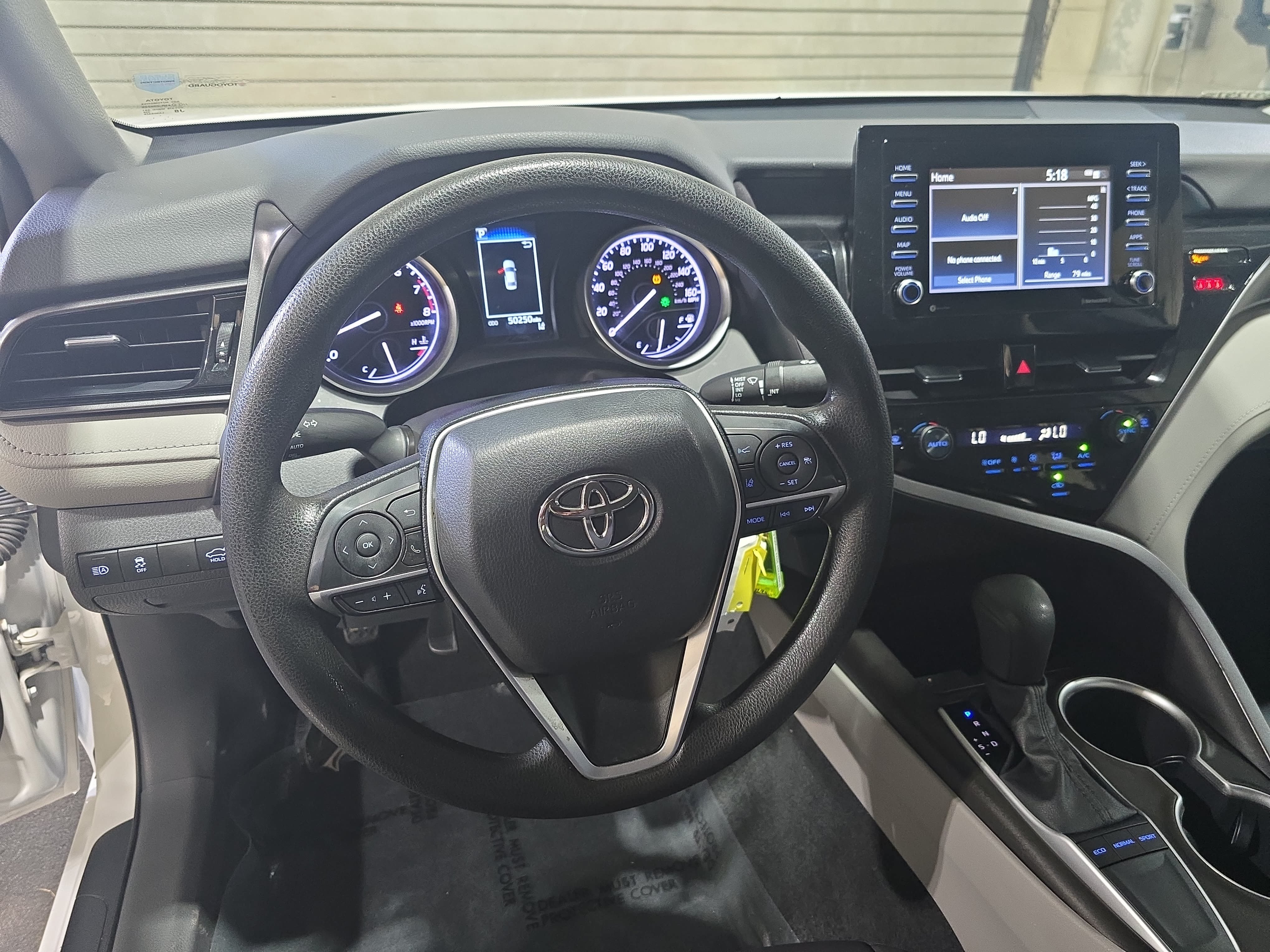Used 2022 Toyota Camry LE FWD image 15