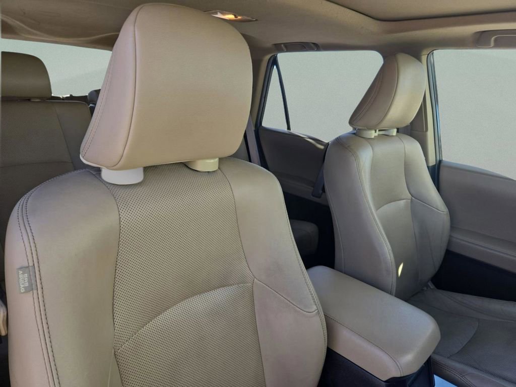 Used 2018 Toyota 4Runner Limited image 31