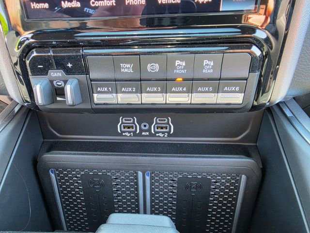 New 2026 RAM 2500 Laramie AWD/4WD image 21
