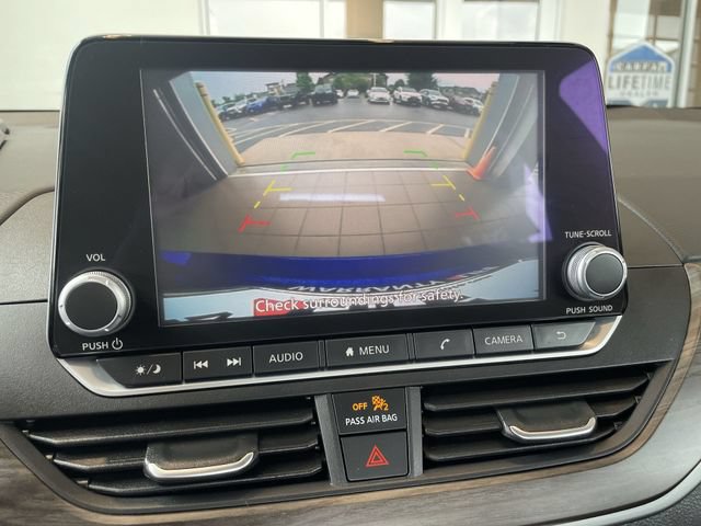 Used 2025 Nissan Altima 2.5 SV FWD image 23