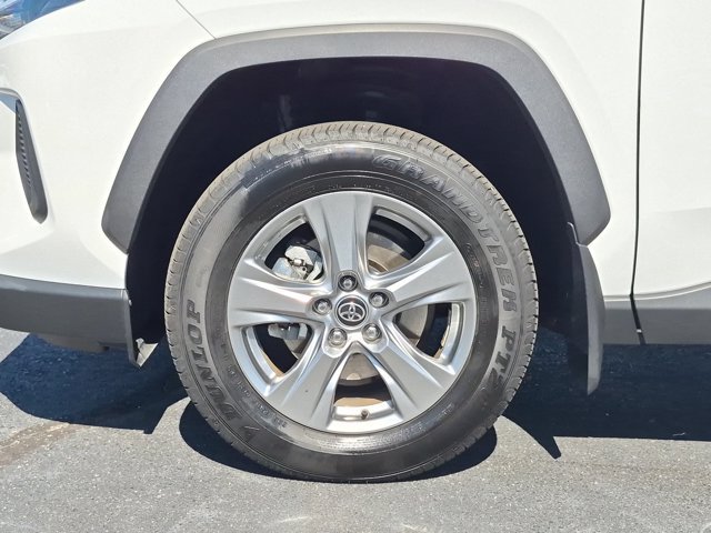 Used 2024 Toyota RAV4 XLE FWD image 23