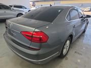 Used 2016 Volkswagen Passat 1.8T R-Line image 6