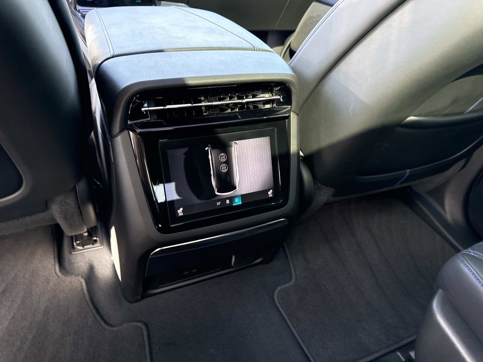 Used 2026 Cadillac Escalade IQ Sport 1 image 17