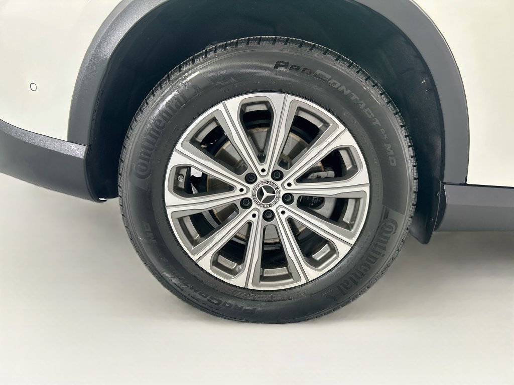 Certified 2026 Mercedes-Benz GLC 300 image 31