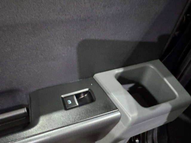 Used 2025 Ford F250 XLT image 44