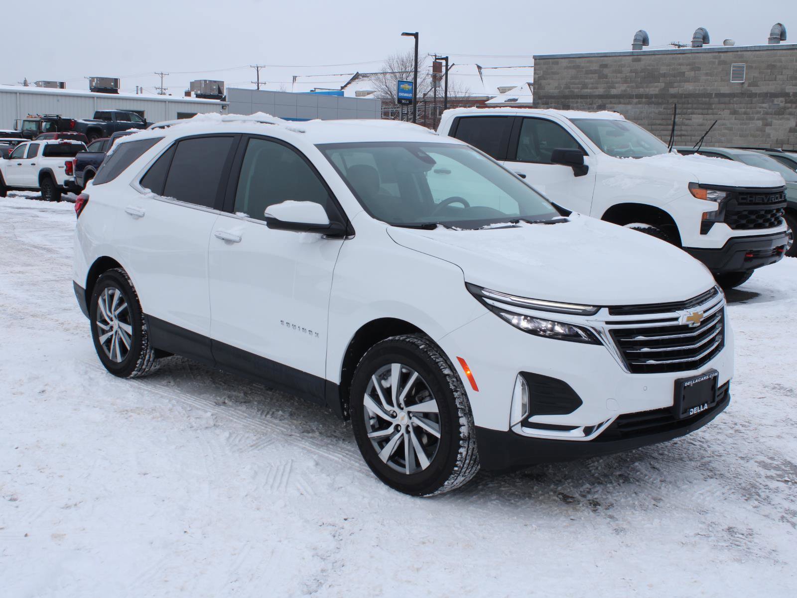 Used 2022 Chevrolet Equinox Premier image 3