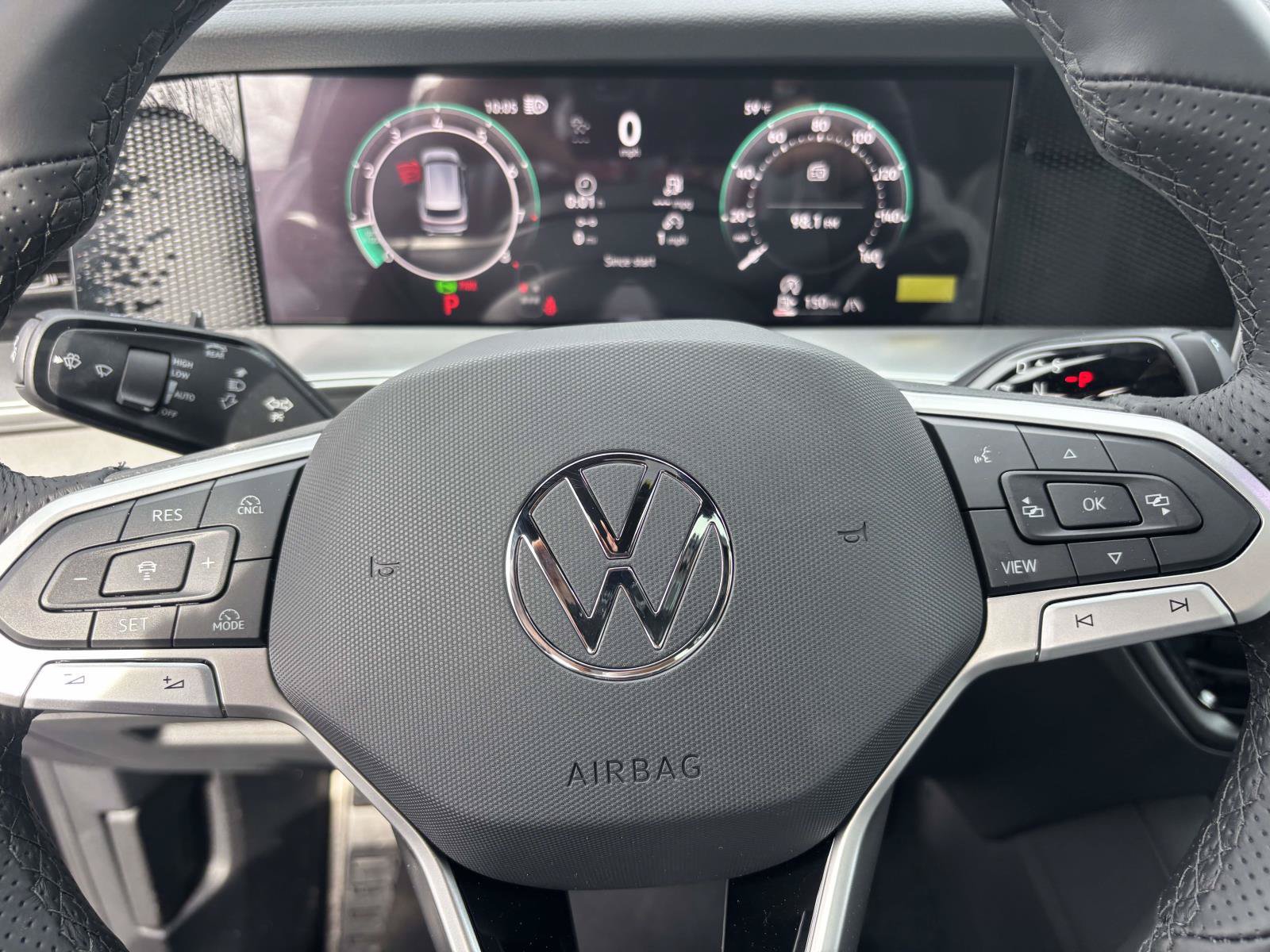 Used 2026 Volkswagen Tiguan SE R-Line AWD/4WD image 16