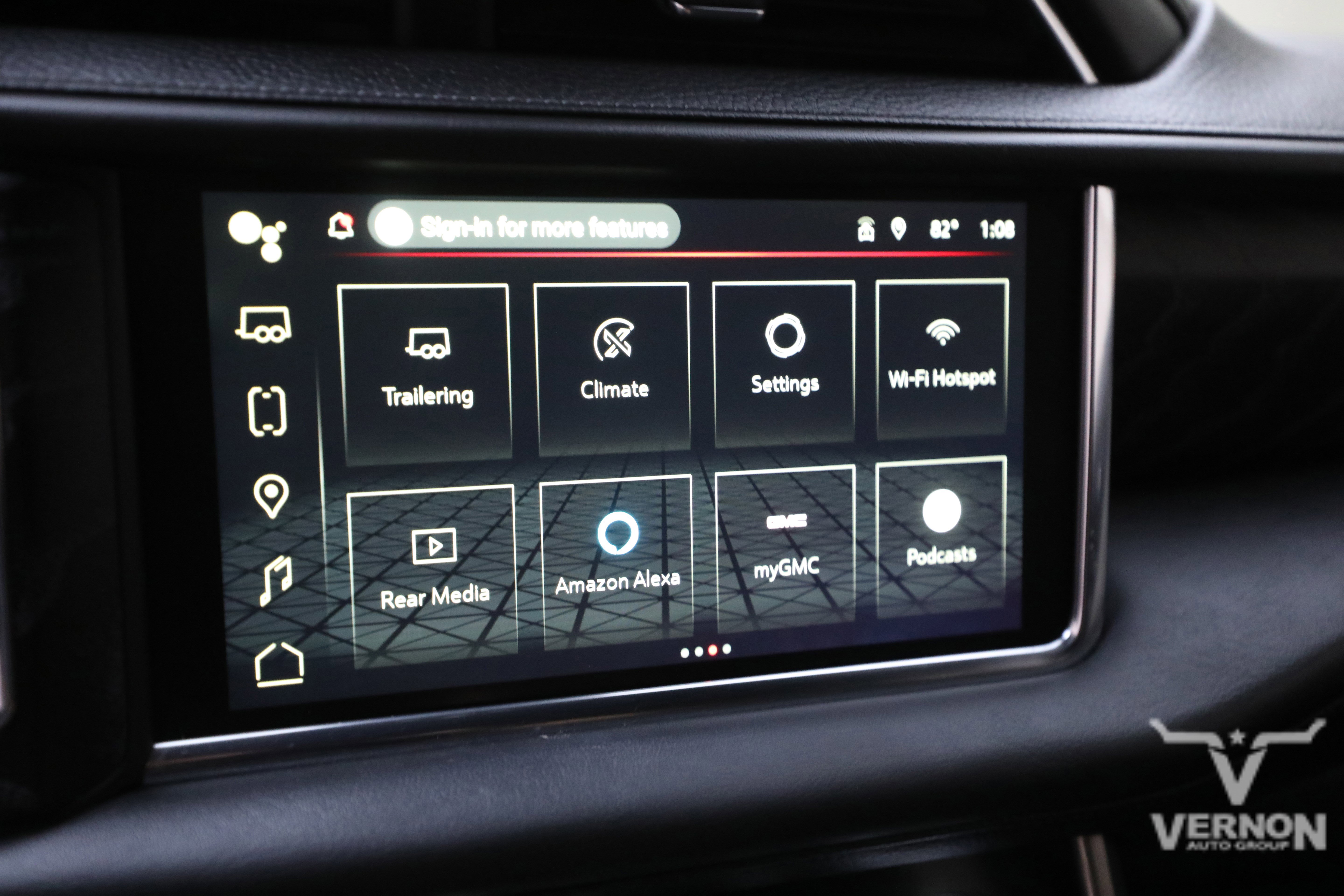 Used 2024 GMC Yukon Denali w/ Advanced Technology Package image 32