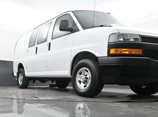 Used 2020 Chevrolet Express 2500 w/ Driver Convenience Package RWD image 22
