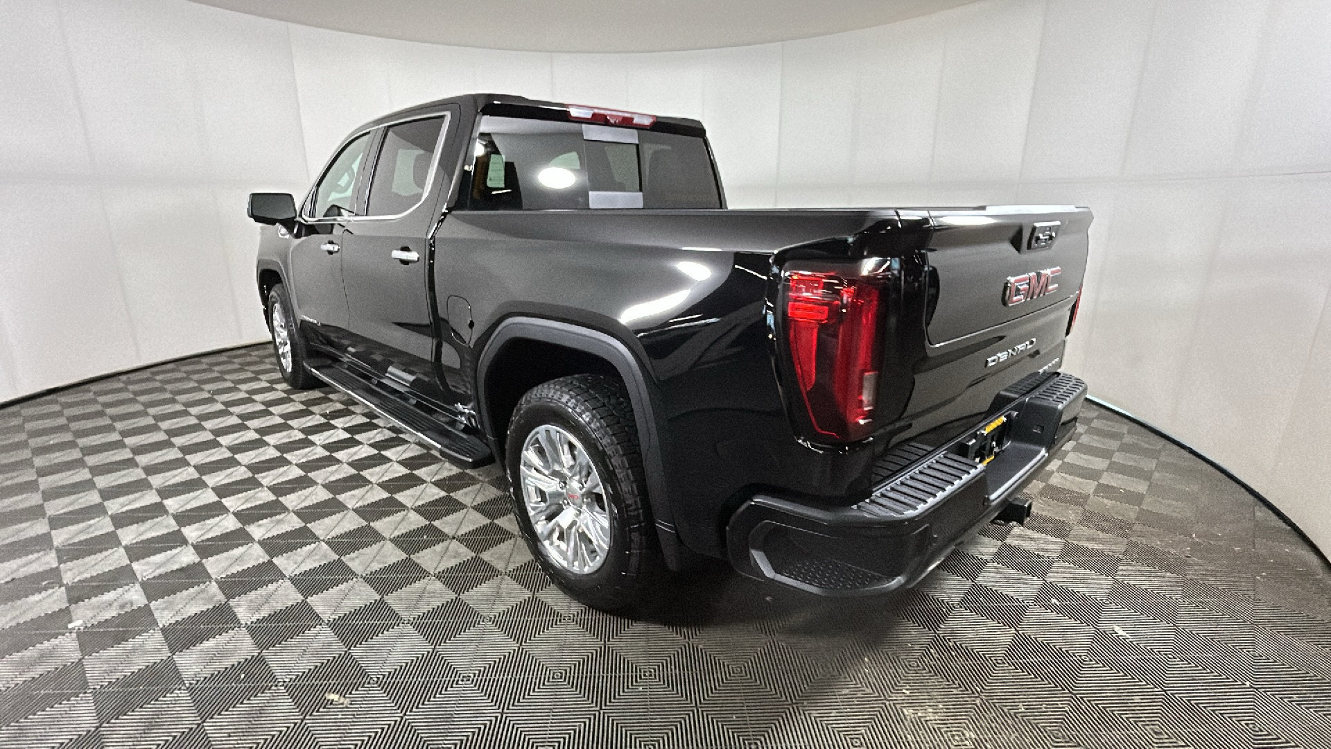 New 2026 GMC Sierra 1500 Denali w/ Technology Package AWD/4WD image 5