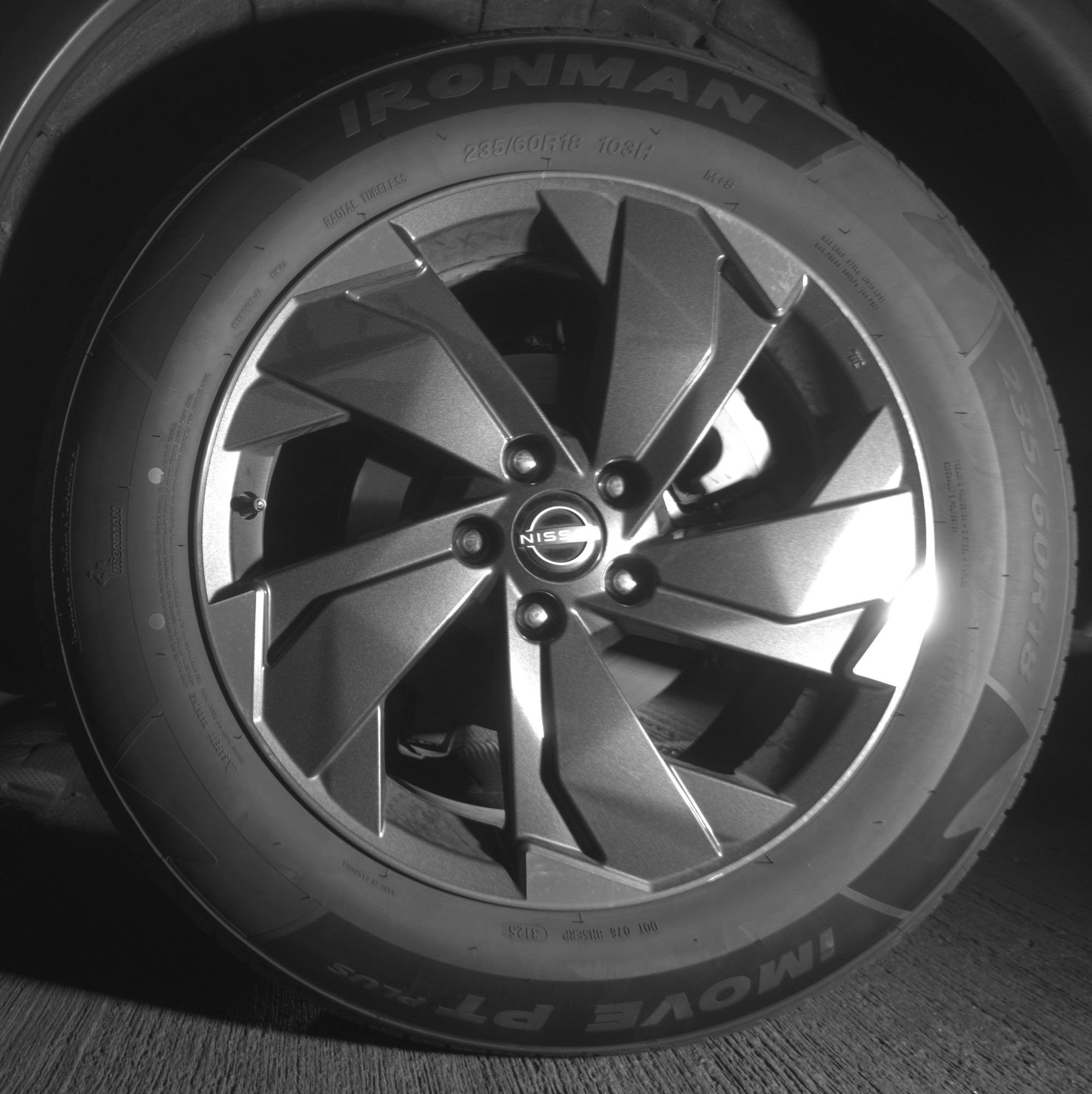 Used 2025 Nissan Rogue SV image 14