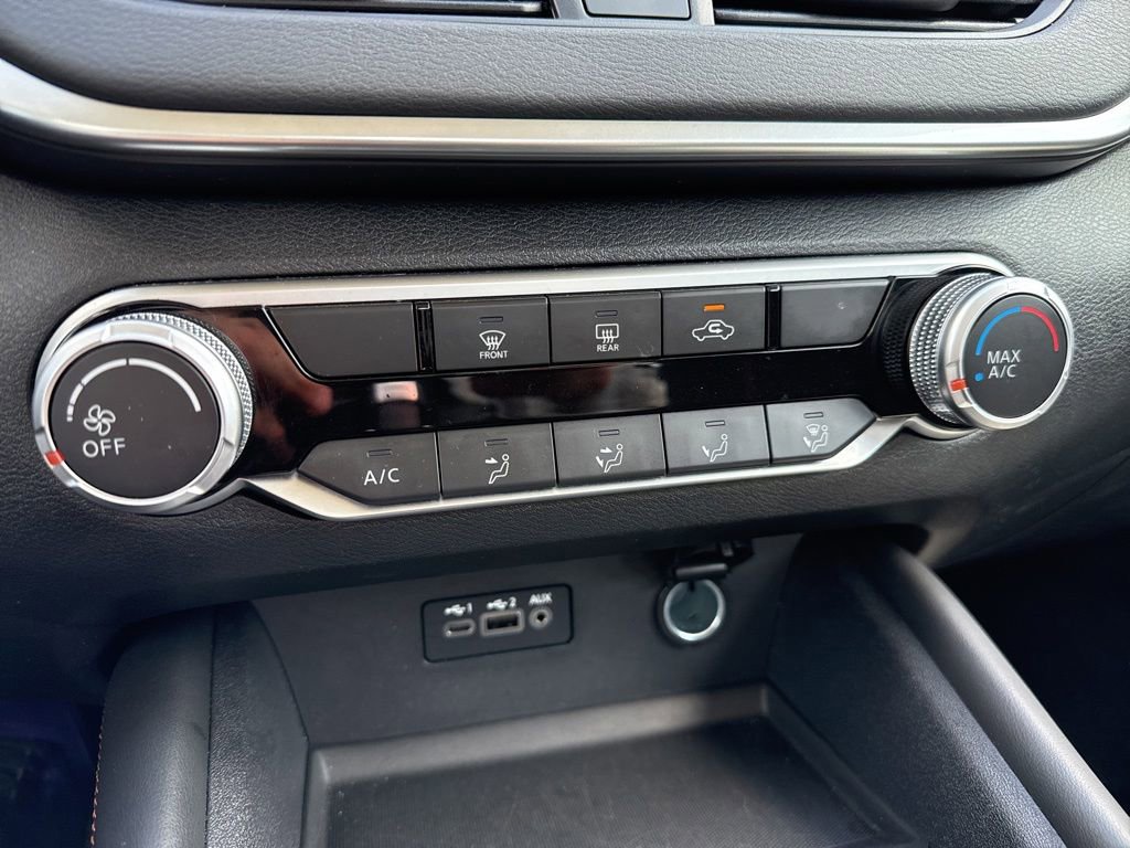 Used 2019 Nissan Altima 2.5 SR FWD image 14