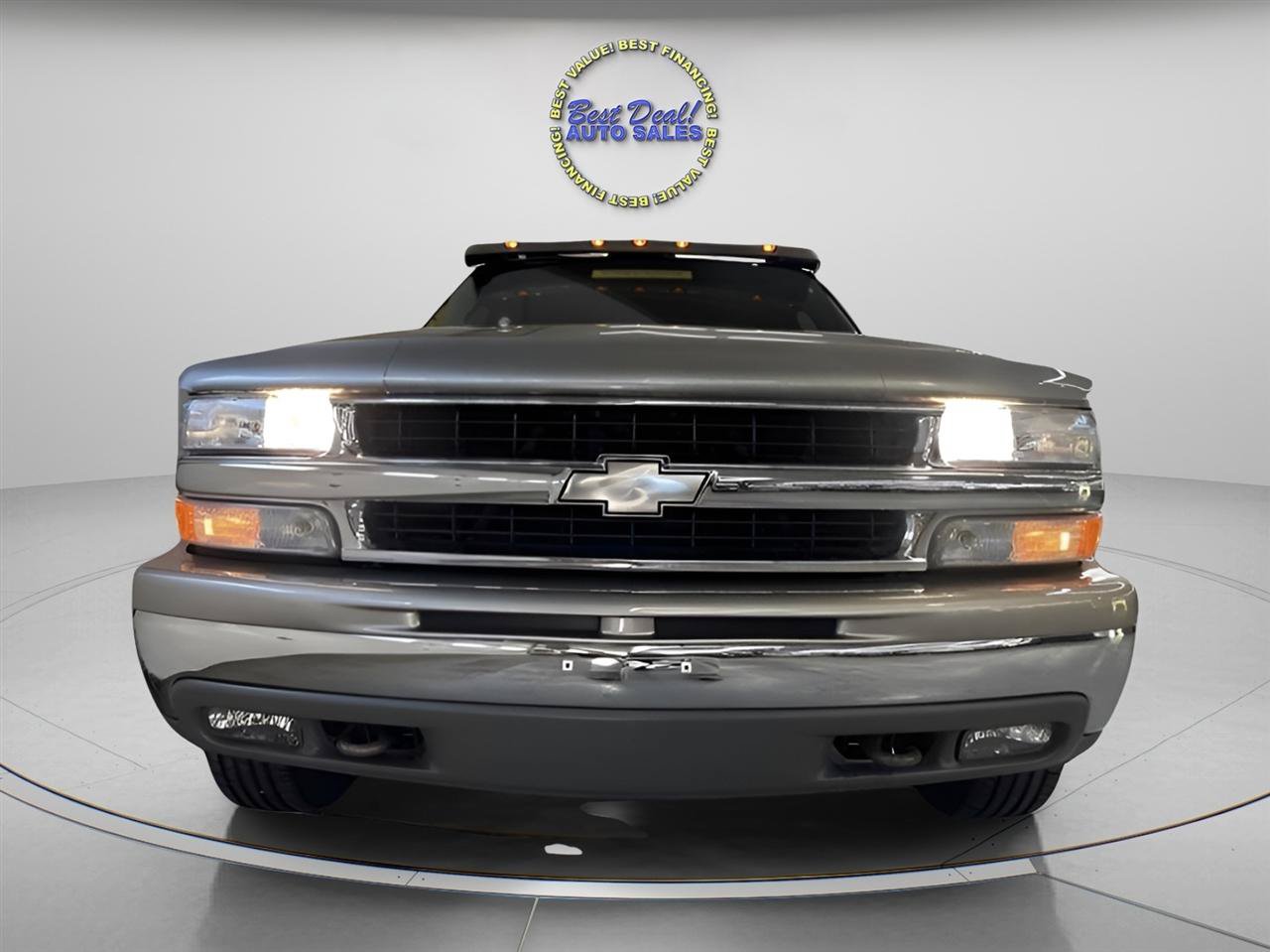 Used 2000 Chevrolet Suburban 2500 LS w/ LS Preferred Equipment Group AWD/4WD image 7