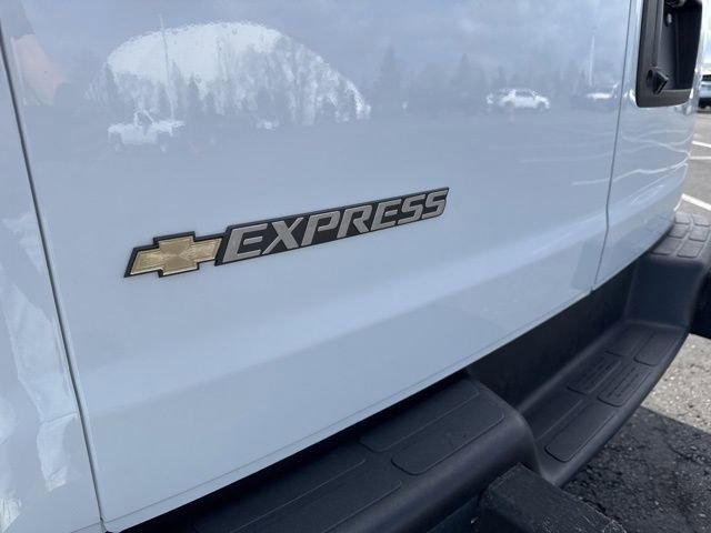 Used 2024 Chevrolet Express 2500 w/ Driver Convenience Package image 24